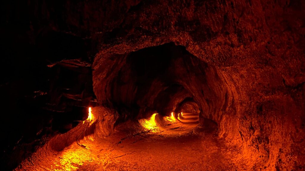 Lava tube