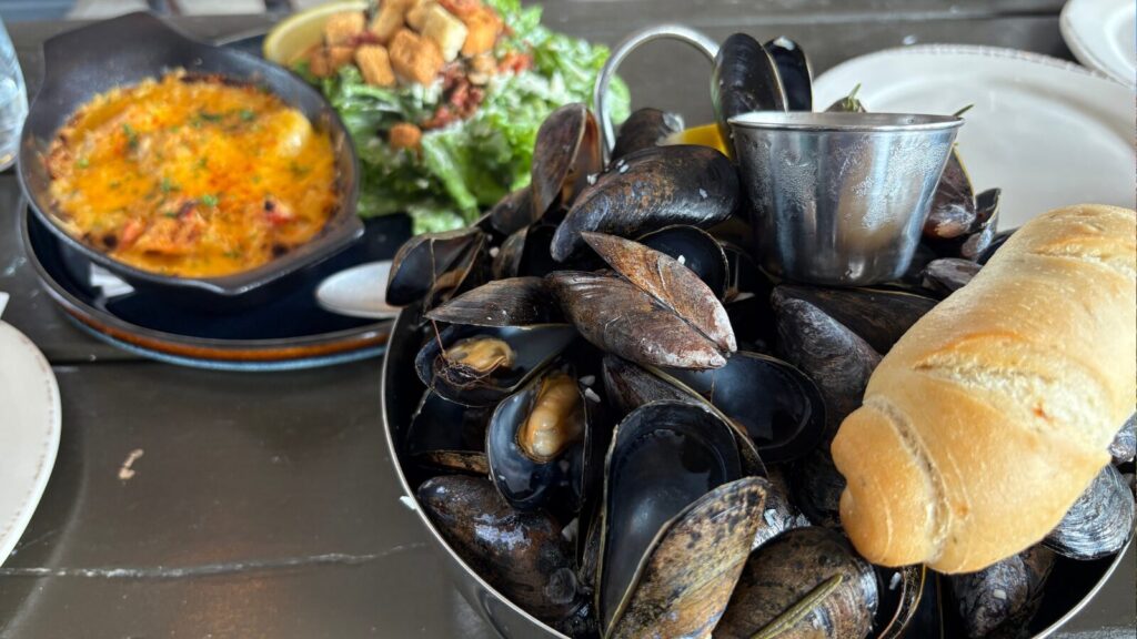 Blue Mussel Cafe